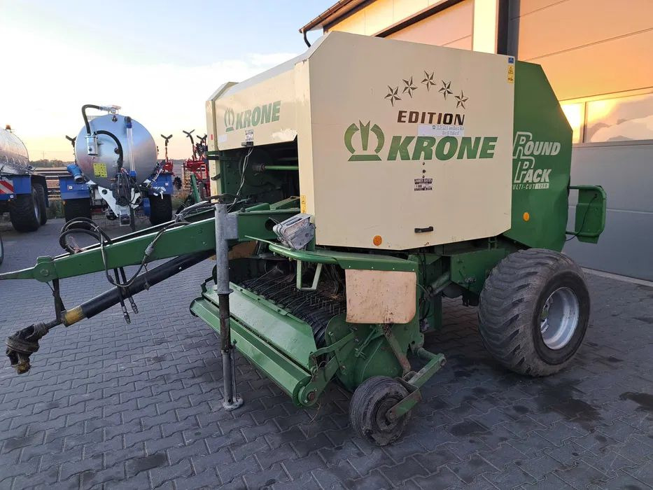 Krone 1250 Round Pack - مكبس القش الدائري: صور 2 Krone 1250 Round Pack - مكبس القش الدائري: صور 2