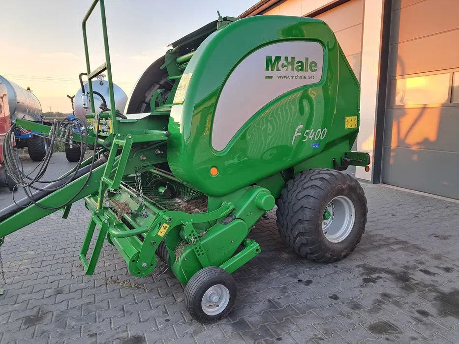 Mchale 5400C - مكبس القش الدائري: صور 2 Mchale 5400C - مكبس القش الدائري: صور 2