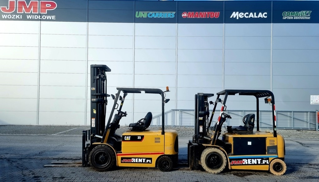 CAT EP 30 K PAC BATTERY YOM2021 - رافعة شوكية كهربائية: صور 5 CAT EP 30 K PAC BATTERY YOM2021 - رافعة شوكية كهربائية: صور 5