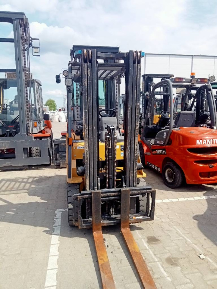 CAT GP 18 NT - رافعة شوكية تعمل بالغاز: صور 3 CAT GP 18 NT - رافعة شوكية تعمل بالغاز: صور 3