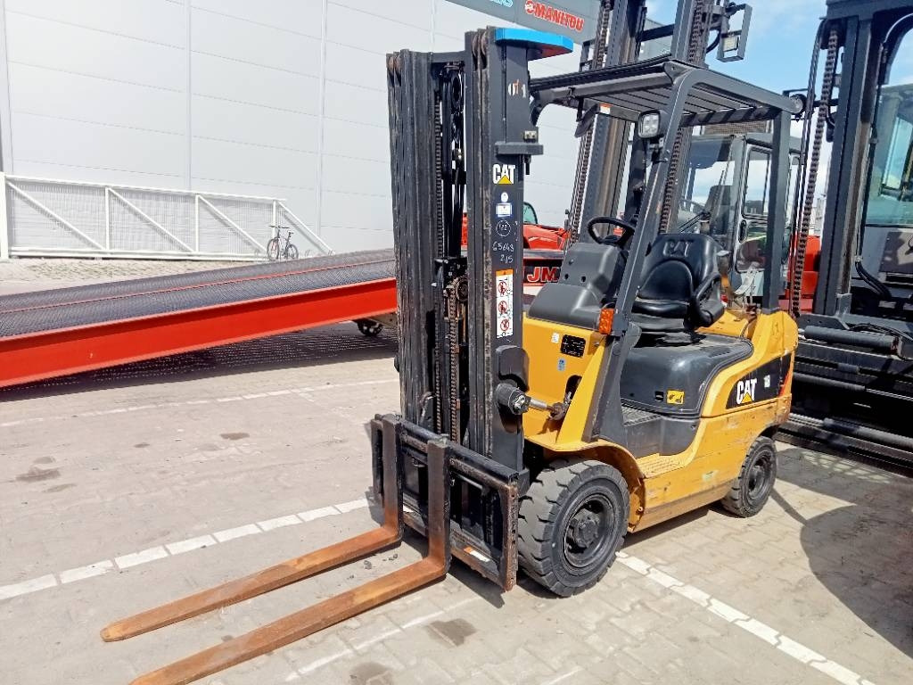 CAT GP 18 NT - رافعة شوكية تعمل بالغاز: صور 1 CAT GP 18 NT - رافعة شوكية تعمل بالغاز: صور 1