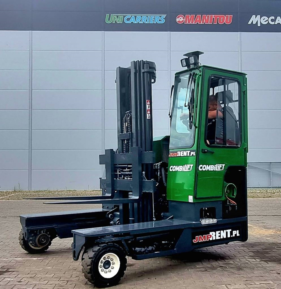 Combilift C 4000 LPG DEMO 196hrs - شاحنة المناولة رباعية الاتجاهات: صور 1 Combilift C 4000 LPG DEMO 196hrs - شاحنة المناولة رباعية الاتجاهات: صور 1