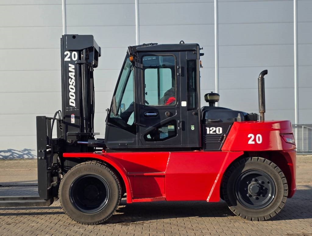 Doosan D90/120 S-7 - رافعة شوكية ديزل: صور 2 Doosan D90/120 S-7 - رافعة شوكية ديزل: صور 2