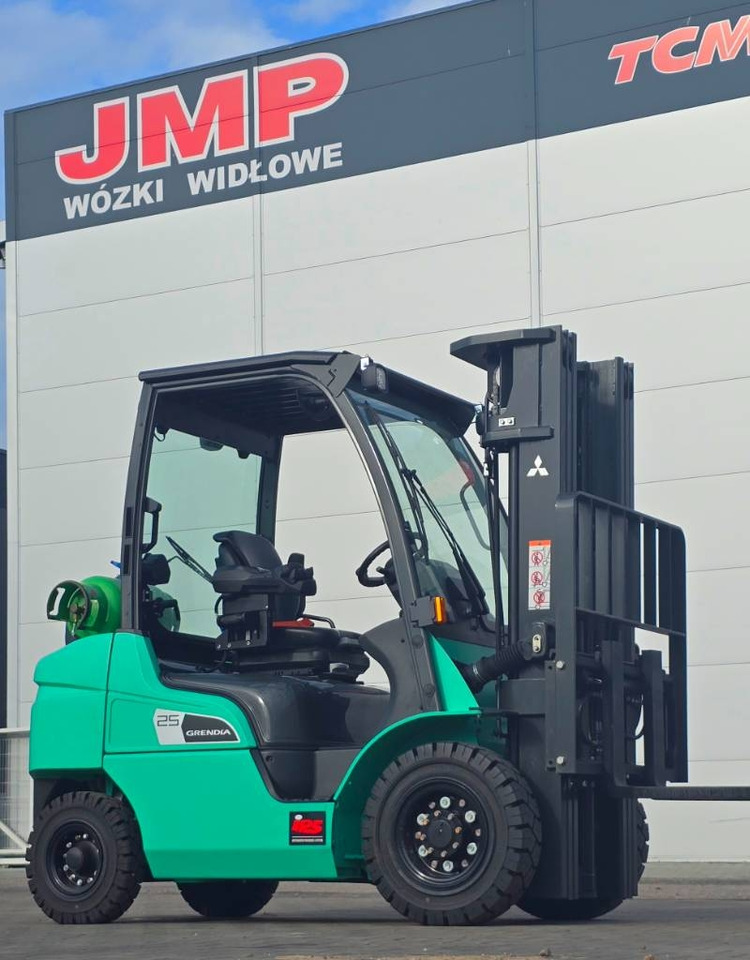 Mitsubishi FG 25 N DEMO like NEW - رافعة شوكية تعمل بالغاز: صور 1 Mitsubishi FG 25 N DEMO like NEW - رافعة شوكية تعمل بالغاز: صور 1