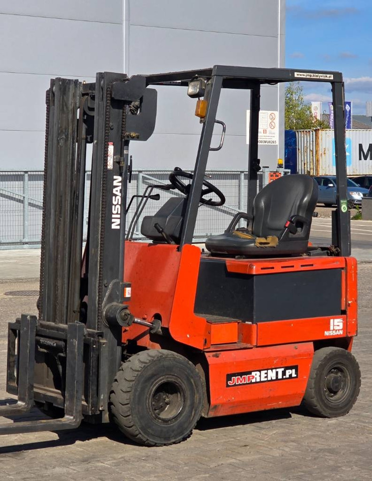 Nissan FP01L15 - رافعة شوكية كهربائية: صور 5 Nissan FP01L15 - رافعة شوكية كهربائية: صور 5