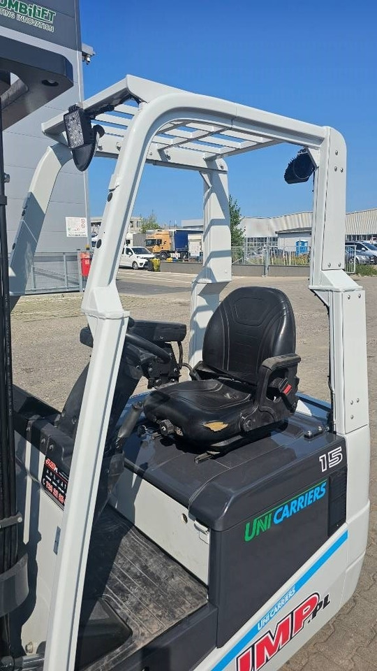 UniCarriers A1N1L15Q DRIVE-IN CAB - رافعة شوكية كهربائية: صور 4 UniCarriers A1N1L15Q DRIVE-IN CAB - رافعة شوكية كهربائية: صور 4