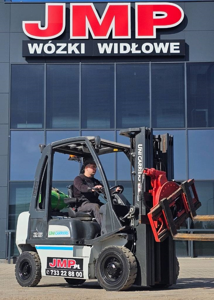 رافعة شوكية تعمل بالغاز UniCarriers U1D2A25LQ DX25 LPG: صور 13 رافعة شوكية تعمل بالغاز UniCarriers U1D2A25LQ DX25 LPG: صور 13