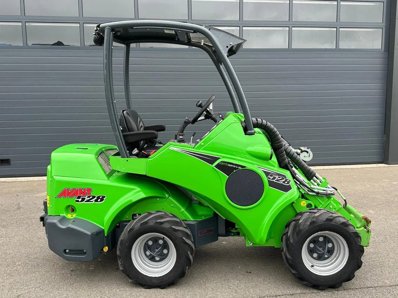 Avant 528 mini-shovel - اللودر المجنزر صغير: صور 2 Avant 528 mini-shovel - اللودر المجنزر صغير: صور 2