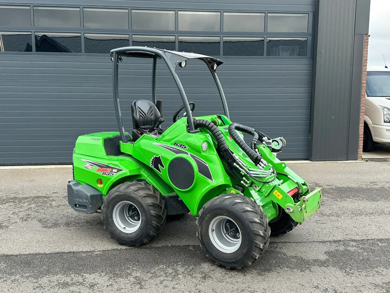 Avant 635i mini-shovel - اللودر المجنزر صغير: صور 2 Avant 635i mini-shovel - اللودر المجنزر صغير: صور 2