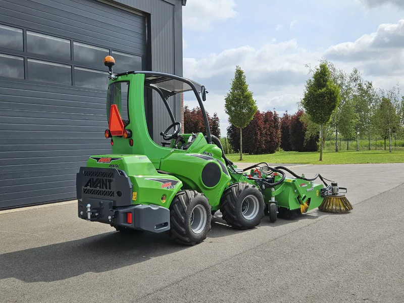 Avant 645i Rental mini-shovel - اللودر المجنزر صغير: صور 4 Avant 645i Rental mini-shovel - اللودر المجنزر صغير: صور 4