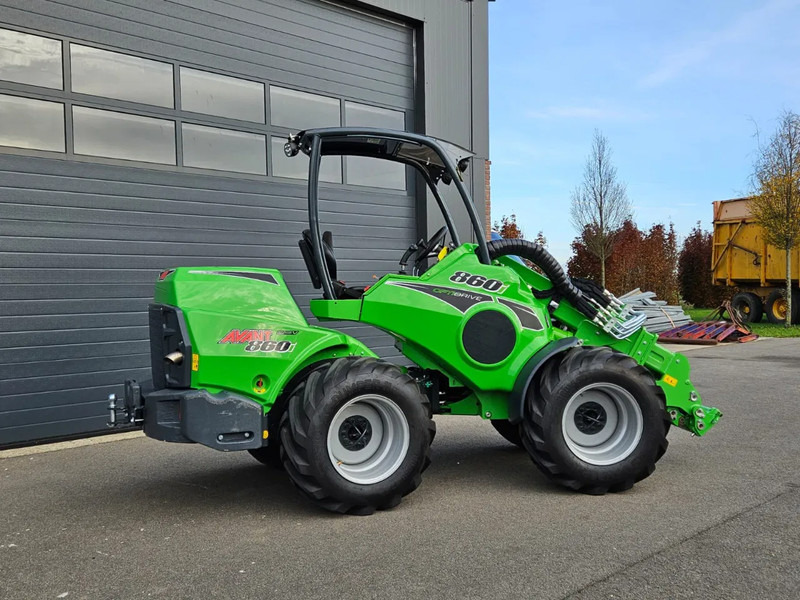 Avant 860i TDL mini-shovel - اللودر المجنزر صغير: صور 3 Avant 860i TDL mini-shovel - اللودر المجنزر صغير: صور 3