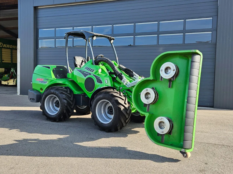 Avant 860i TDL mini-shovel - اللودر المجنزر صغير: صور 1 Avant 860i TDL mini-shovel - اللودر المجنزر صغير: صور 1
