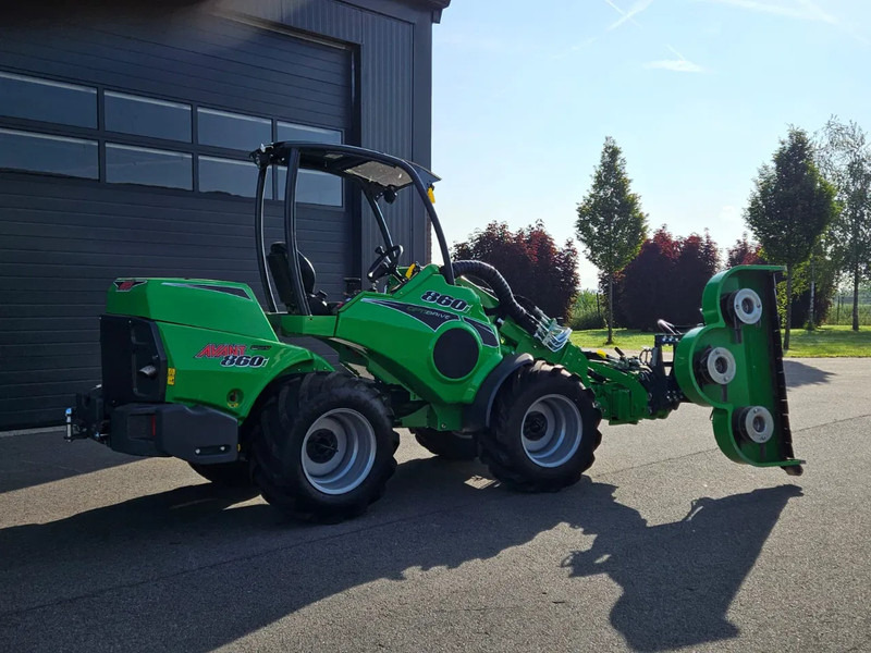 Avant 860i TDL mini-shovel - اللودر المجنزر صغير: صور 4 Avant 860i TDL mini-shovel - اللودر المجنزر صغير: صور 4