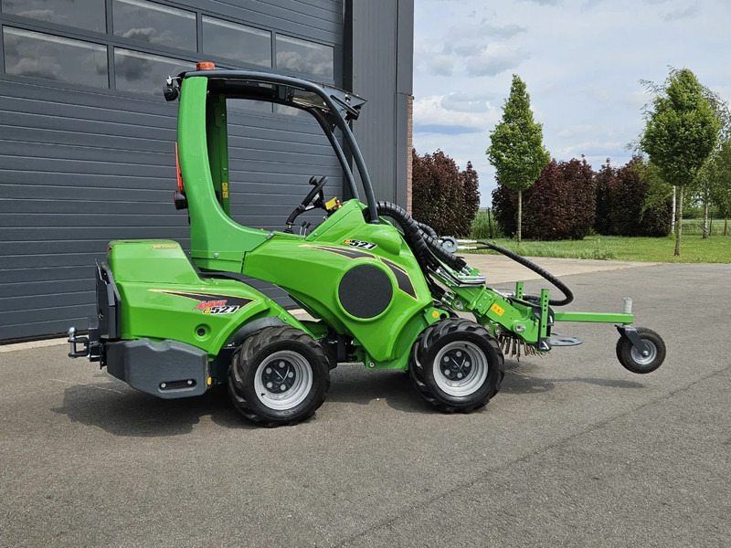 Avant E527 Rental mini-shovel - اللودر المجنزر صغير: صور 2 Avant E527 Rental mini-shovel - اللودر المجنزر صغير: صور 2