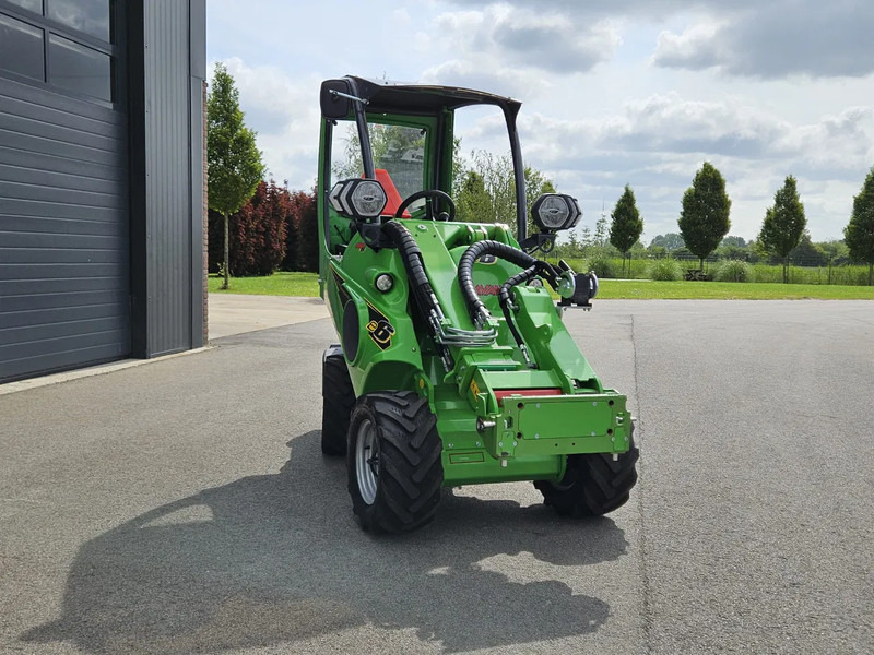 اللودر المجنزر صغير Avant E6 Mini-shovel: صور 11