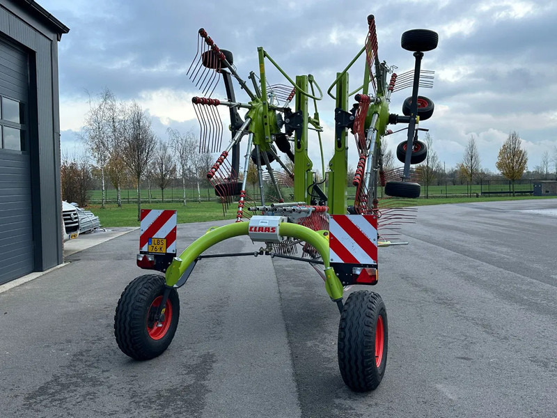 Claas Liner 2700 - لمّامَة القش: صور 4 Claas Liner 2700 - لمّامَة القش: صور 4