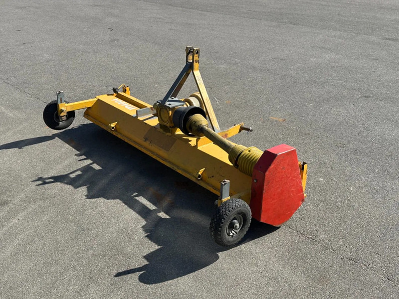 Diversen Verticuteermachine M4004 - جرار بعجلتين: صور 5 Diversen Verticuteermachine M4004 - جرار بعجلتين: صور 5