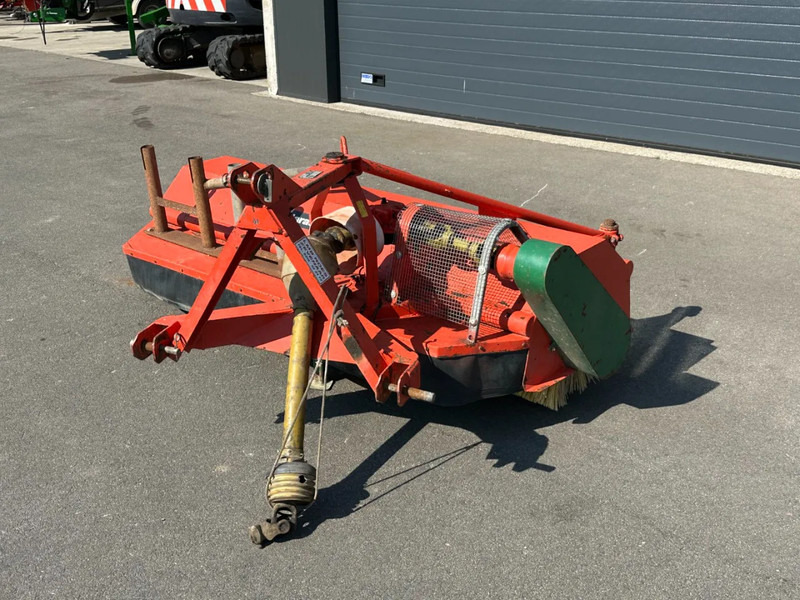 Holeras A220 V veegmachine - كناسة المناطق الصناعية: صور 4 Holeras A220 V veegmachine - كناسة المناطق الصناعية: صور 4