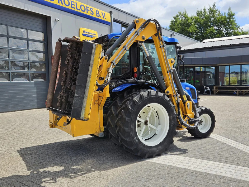New Holland Boomer 3050 met Bos Maaiarm - جرار صغير: صور 4 New Holland Boomer 3050 met Bos Maaiarm - جرار صغير: صور 4