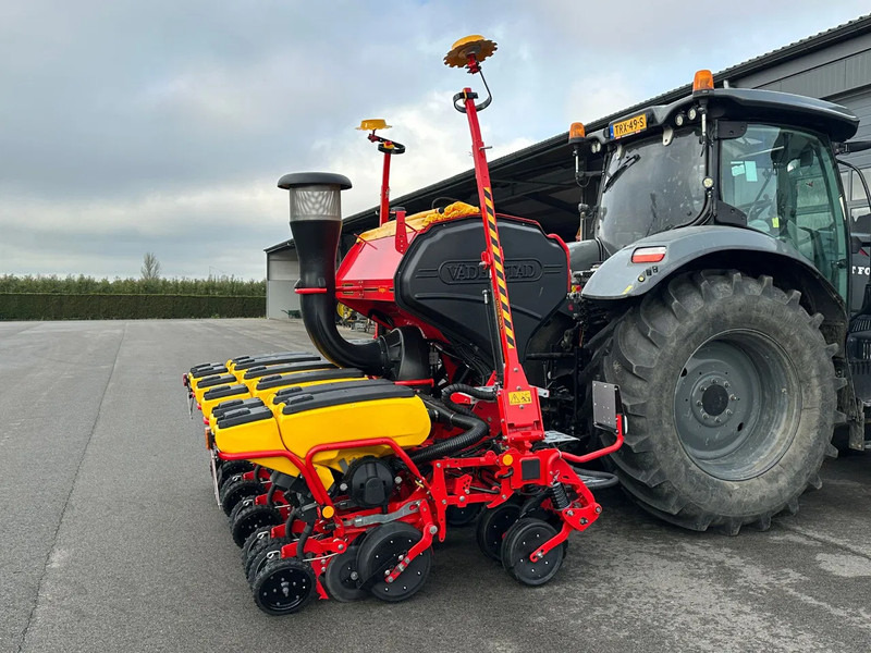Vaderstad Tempo V 6 - آلات البذر والغرس والشتل: صور 4 Vaderstad Tempo V 6 - آلات البذر والغرس والشتل: صور 4