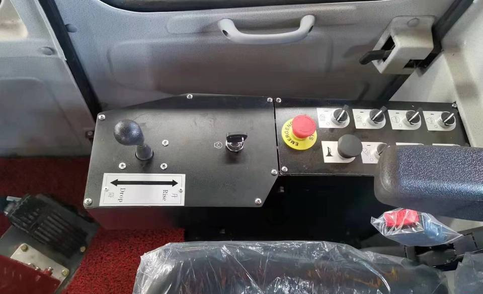 مدماج جديد NEW MAXUS 20 TON Compactor Warranty | НОВИЙ КОМПАКТОР MAXUS 20 ТОН Гарантія: صور 6