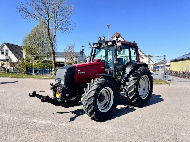 Valtra 6400, Luchtremmen, Fronthef, Frontaftakas - جرار: صور 3 Valtra 6400, Luchtremmen, Fronthef, Frontaftakas - جرار: صور 3