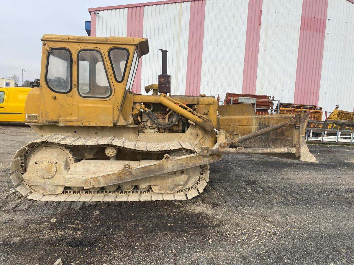 Caterpillar D4D - بلدوزر: صور 2 Caterpillar D4D - بلدوزر: صور 2