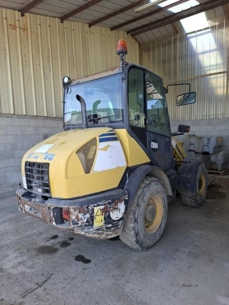 Komatsu WA70-5 - اللودر بعجل: صور 1 Komatsu WA70-5 - اللودر بعجل: صور 1