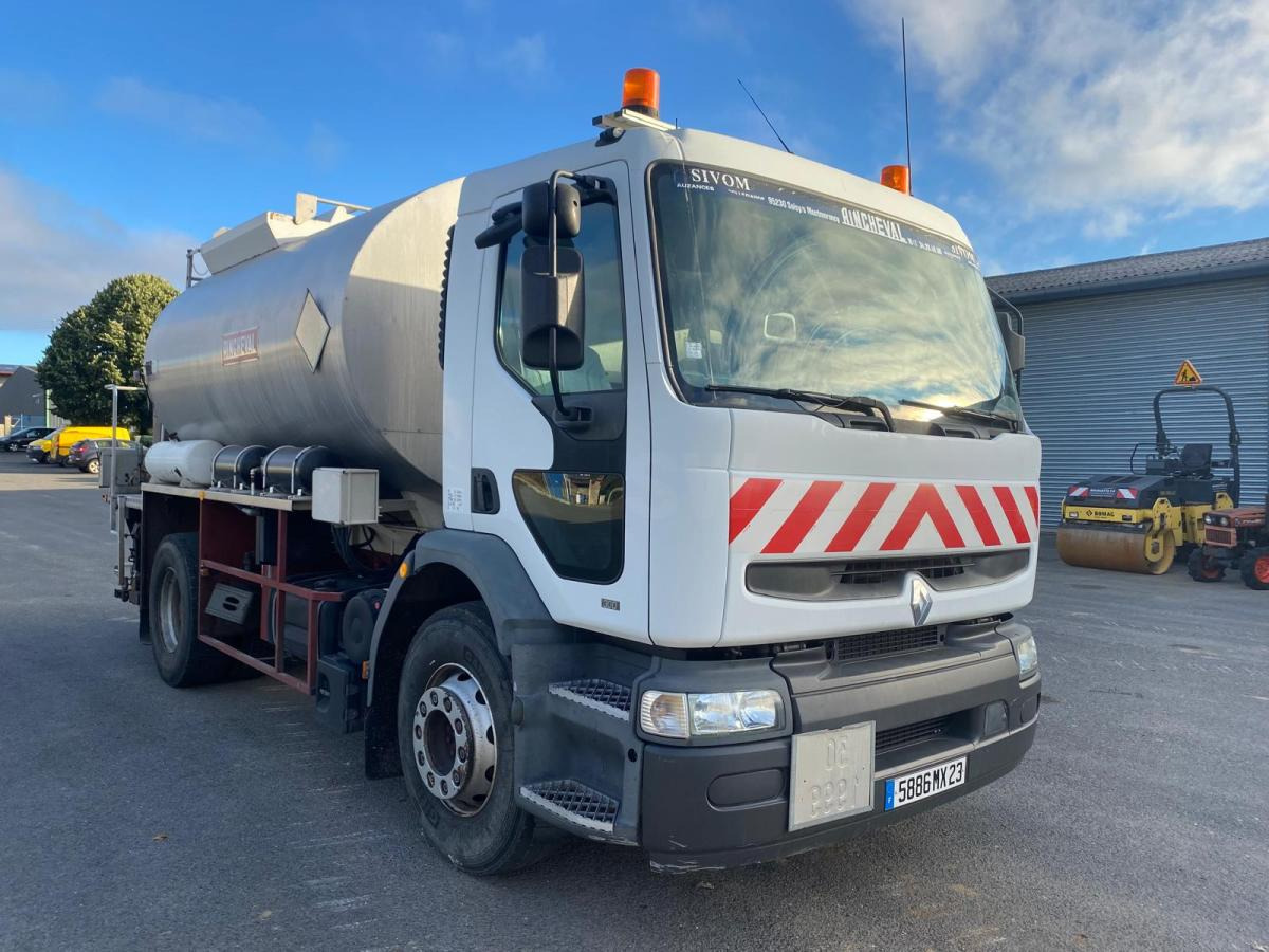 Renault Premium 300 CV - شاحنة صهريج: صور 1 Renault Premium 300 CV - شاحنة صهريج: صور 1