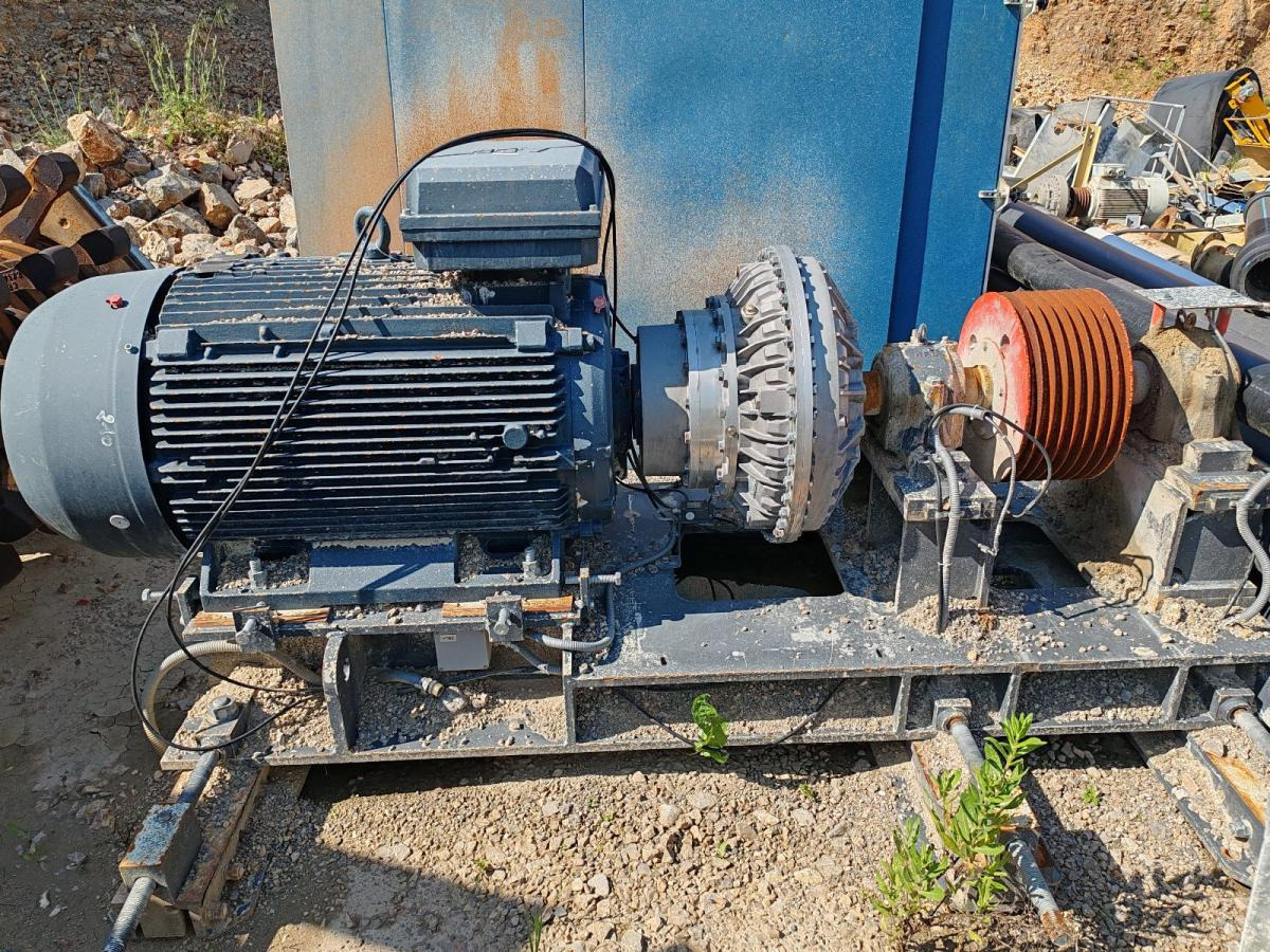 Sandvik GM420-14 - كسارة التصادمية: صور 1 Sandvik GM420-14 - كسارة التصادمية: صور 1