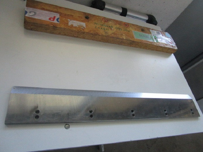 1X ERSATZMESSER FÜR EBA 551 LT - قطع الغيار - آلات الطباعة: صور 1 1X ERSATZMESSER FÜR EBA 551 LT - قطع الغيار - آلات الطباعة: صور 1