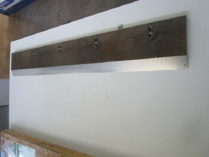 1X ERSATZMESSER FÜR EBA 551 LT - قطع الغيار - آلات الطباعة: صور 4 1X ERSATZMESSER FÜR EBA 551 LT - قطع الغيار - آلات الطباعة: صور 4