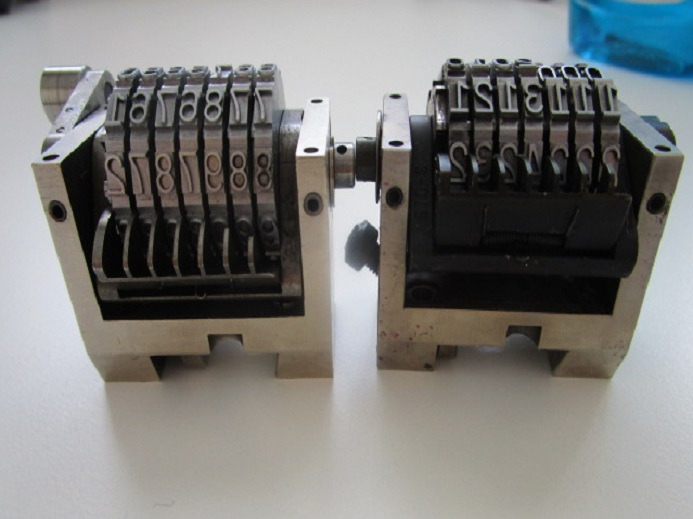 4 x NUMMERATOREN GERADE, VORWÄRTS, KLEIN - قطع الغيار - آلات الطباعة: صور 4 4 x NUMMERATOREN GERADE, VORWÄRTS, KLEIN - قطع الغيار - آلات الطباعة: صور 4