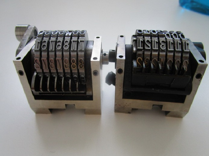 4 x NUMMERATOREN GERADE, VORWÄRTS, KLEIN - قطع الغيار - آلات الطباعة: صور 2 4 x NUMMERATOREN GERADE, VORWÄRTS, KLEIN - قطع الغيار - آلات الطباعة: صور 2