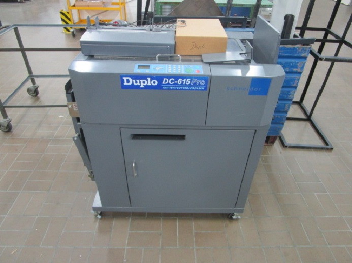 FINISHER FÜR DIGITALEN FARBDRUCK DUPLO DC-615 PRO (nur schneiden) - آلات الطباعة: صور 1 FINISHER FÜR DIGITALEN FARBDRUCK DUPLO DC-615 PRO (nur schneiden) - آلات الطباعة: صور 1
