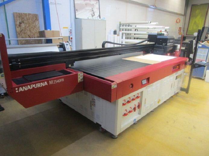 FLACHBETT-UV-GROSSFORMATDRUCKER AGFA ANAPURNA M2540 FB - آلة الطباعة الرقمية: صور 2 FLACHBETT-UV-GROSSFORMATDRUCKER AGFA ANAPURNA M2540 FB - آلة الطباعة الرقمية: صور 2