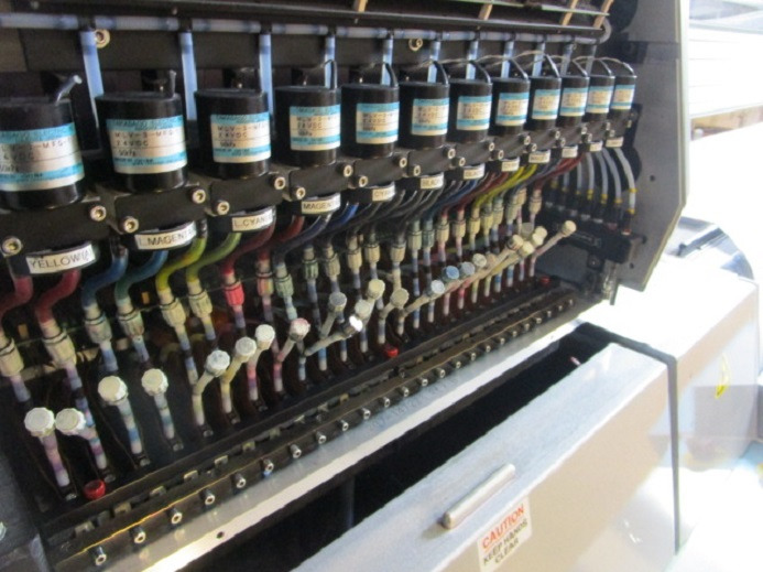 GROSSFORMATDRUCKER AGFA JETI 3324 SL BASE SOLVENT RTR (roll to roll) 6C (DRUCKT AUF PLACHEN, PLANEN, STOFFBANNER & VERSCHIEDENE MATERIALIEN) - آلة الطباعة الرقمية: صور 4 GROSSFORMATDRUCKER AGFA JETI 3324 SL BASE SOLVENT RTR (roll to roll) 6C (DRUCKT AUF PLACHEN, PLANEN, STOFFBANNER & VERSCHIEDENE MATERIALIEN) - آلة الطباعة الرقمية: صور 4