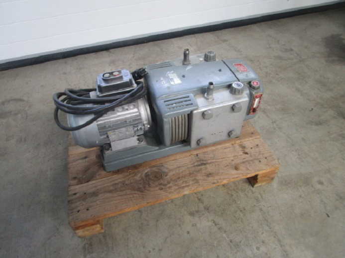 KOMPRESSOR RIETSCHLE CL40 DV - قطع الغيار - آلات الطباعة: صور 3 KOMPRESSOR RIETSCHLE CL40 DV - قطع الغيار - آلات الطباعة: صور 3