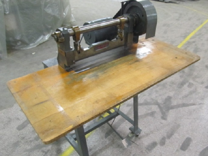 WIRO SCHLIESSMASCHINE BURN - آلات الطباعة: صور 1 WIRO SCHLIESSMASCHINE BURN - آلات الطباعة: صور 1