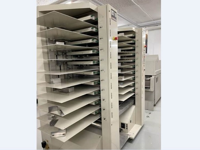 ZUSAMMENTRAGMASCHINE BOURG: 2xTÜRME BST10 & BDF - آلات الطباعة: صور 3 ZUSAMMENTRAGMASCHINE BOURG: 2xTÜRME BST10 & BDF - آلات الطباعة: صور 3