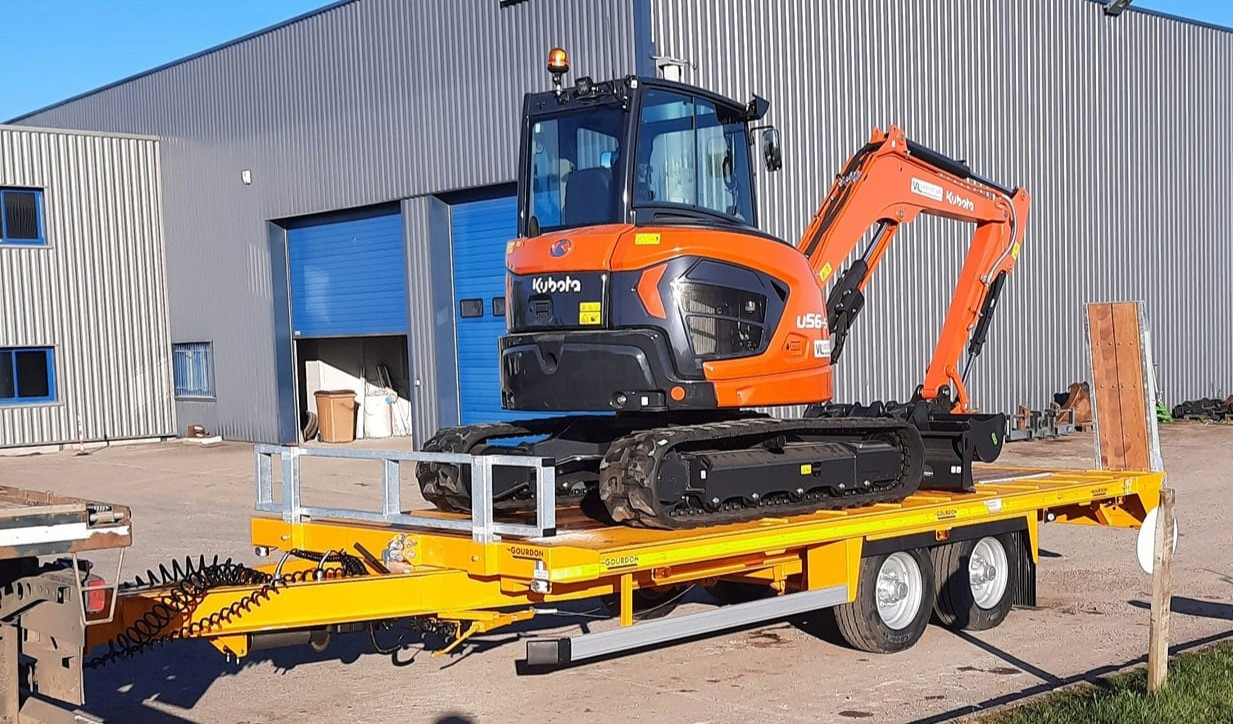 PRZYCZEPA POD KOPARKĘ MINI - MIDI ŁADOWNOŚĆ 8 580 KG GOURDON PEB111 / MINI - MIDI EXCAVATOR TRAILER WITH PAYLOAD 8,580 KG GOURDON PEB111 - مقطورة لنقل المعدات: صور 3 PRZYCZEPA POD KOPARKĘ MINI - MIDI ŁADOWNOŚĆ 8 580 KG GOURDON PEB111 / MINI - MIDI EXCAVATOR TRAILER WITH PAYLOAD 8,580 KG GOURDON PEB111 - مقطورة لنقل المعدات: صور 3
