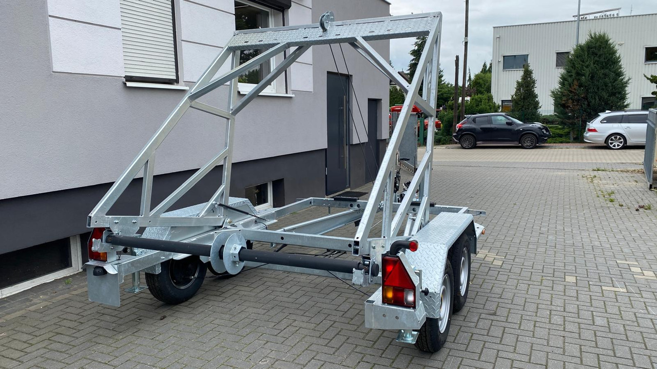 PRZYCZEPA WARK KABLOWA Z WCIĄGARKĄ RĘCZNĄ, DMC 3500 KG / WARK Cable Trailer with Manual Winch, DMC 3500 KG - مقطورة بكرة الكابل: صور 4 PRZYCZEPA WARK KABLOWA Z WCIĄGARKĄ RĘCZNĄ, DMC 3500 KG / WARK Cable Trailer with Manual Winch, DMC 3500 KG - مقطورة بكرة الكابل: صور 4