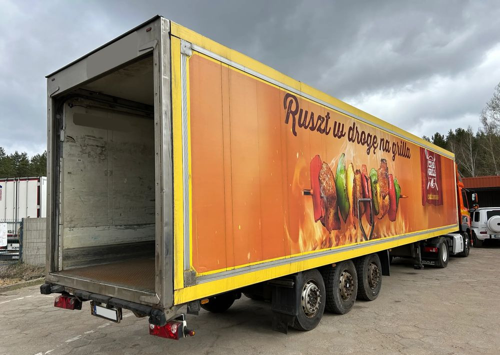 Schmitz Cargobull CHŁODNIA / IZOTERMA / KONTENER / MAGAZYN / 3 SZTUKI !! - مبردة نصف مقطورة: صور 5 Schmitz Cargobull CHŁODNIA / IZOTERMA / KONTENER / MAGAZYN / 3 SZTUKI !! - مبردة نصف مقطورة: صور 5