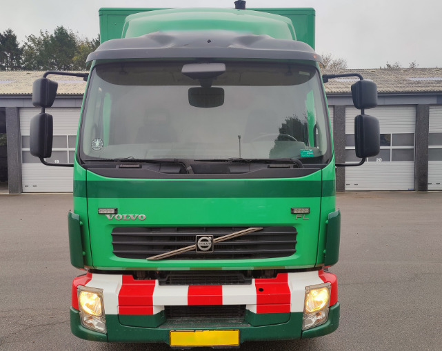 Volvo Industrial pressure washer - سيارة بلدية, شاحنة: صور 2 Volvo Industrial pressure washer - سيارة بلدية, شاحنة: صور 2