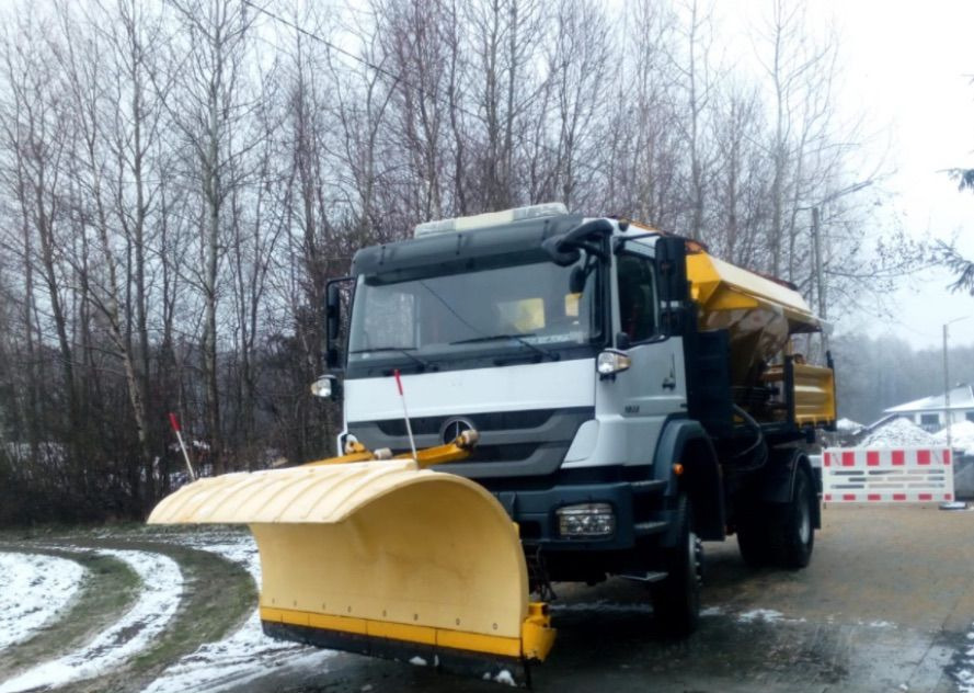 Mercedes-Benz Axor 1824 - جرافة ثلج: صور 1 Mercedes-Benz Axor 1824 - جرافة ثلج: صور 1
