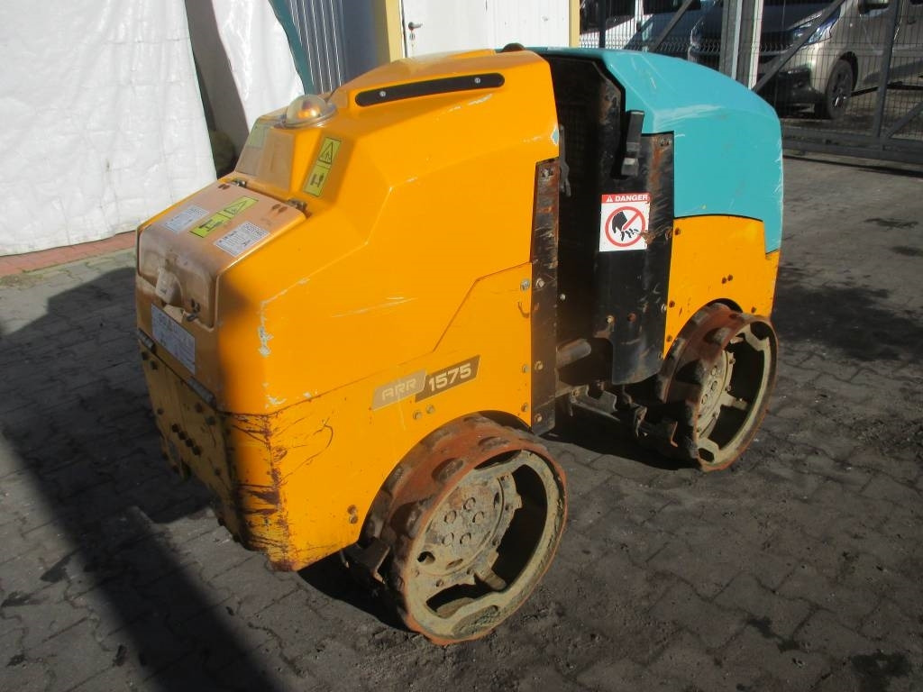 Ammann ARR 1575 - مدحلة الأسفلت: صور 2 Ammann ARR 1575 - مدحلة الأسفلت: صور 2