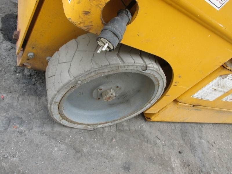 رافعات مقصية Haulotte Compact 14: صور 12