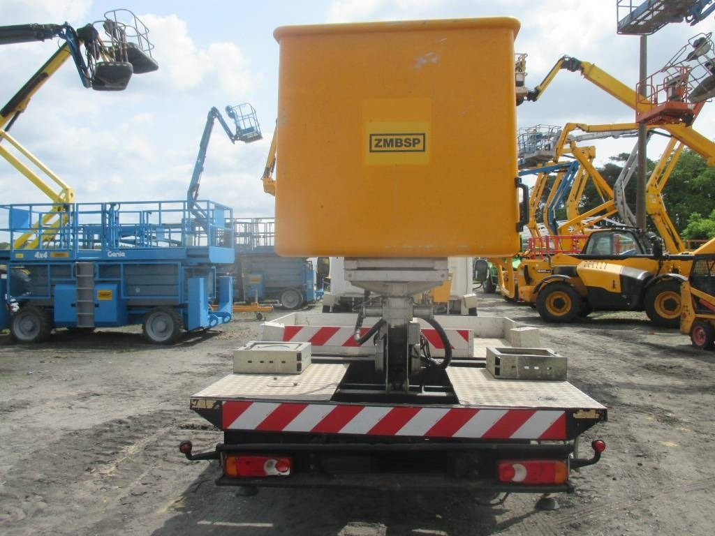 Multitel MT 202 DS - مصاعد الازدهار محمولة على شاحنة: صور 4 Multitel MT 202 DS - مصاعد الازدهار محمولة على شاحنة: صور 4