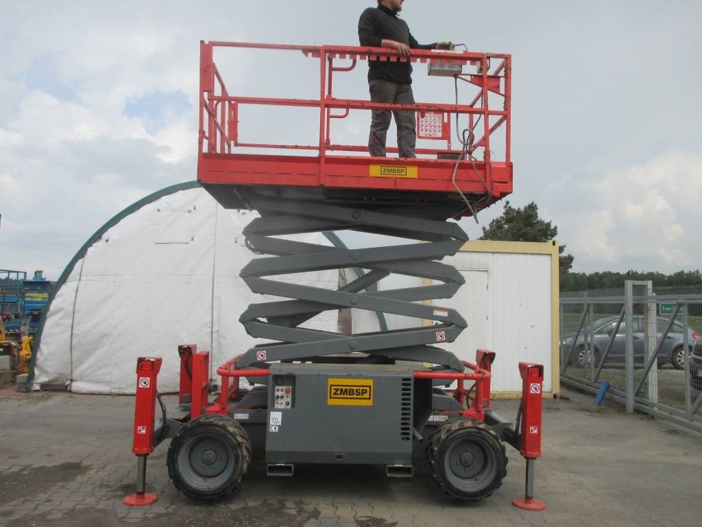 SkyJack SJ 6832 RT - رافعات مقصية: صور 1 SkyJack SJ 6832 RT - رافعات مقصية: صور 1