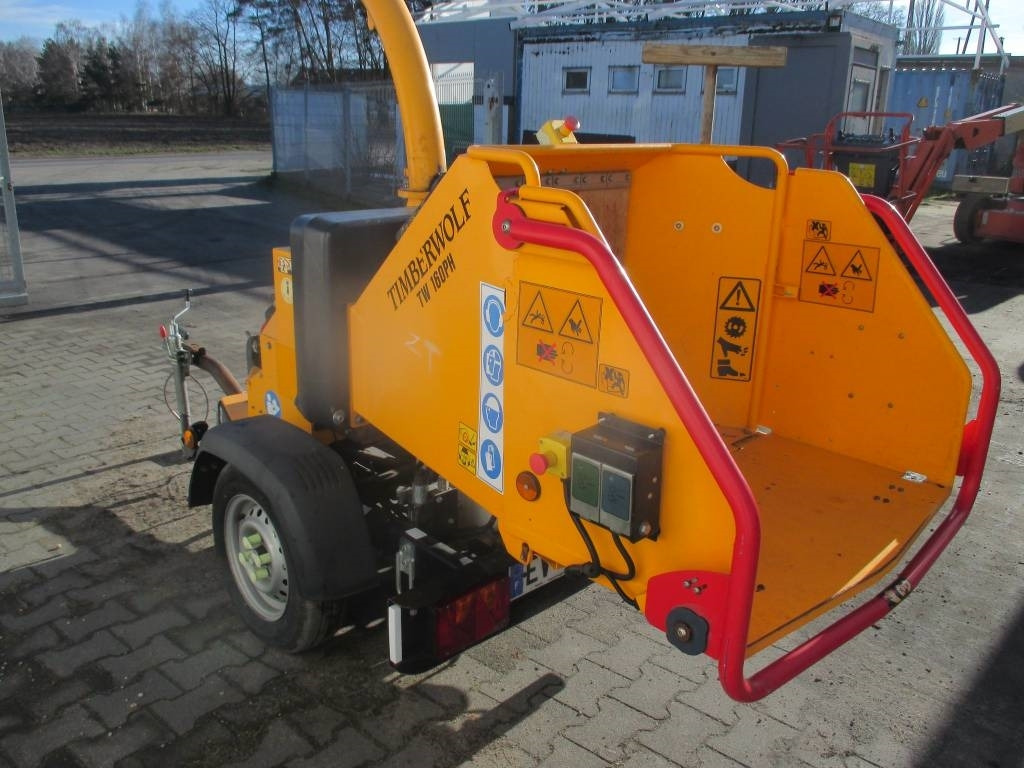 Timberwolf TW160PH - ماكينة تقطيع الأغصان: صور 4 Timberwolf TW160PH - ماكينة تقطيع الأغصان: صور 4
